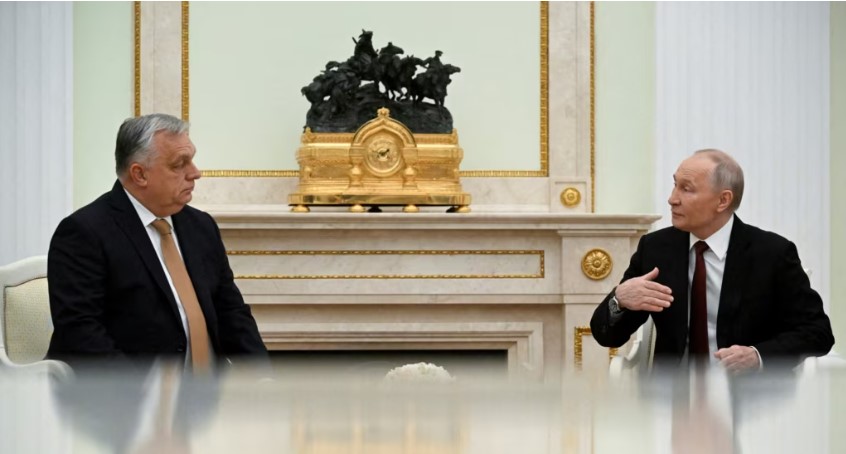 FT: Кремль запустив інформаційну кампанію для допомоги Орбану на виборах в Угорщині