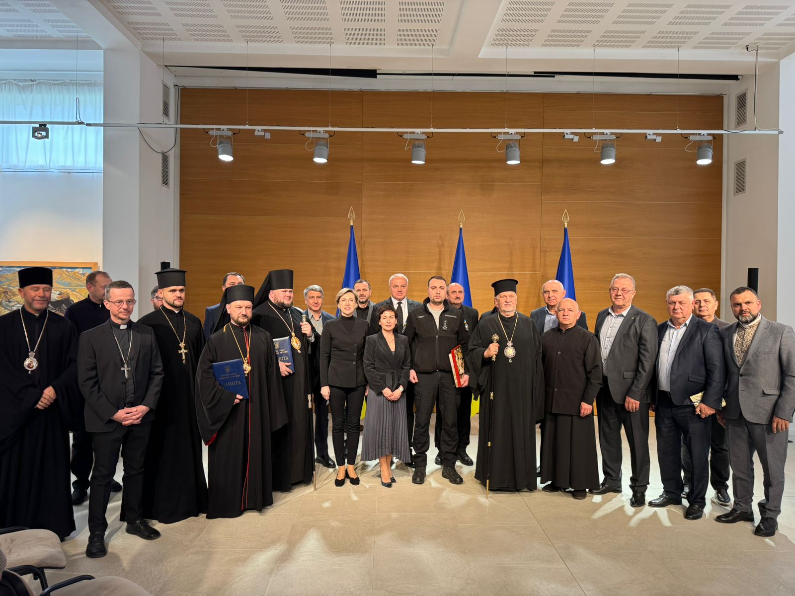 Керуючий Мукачівсько-Карпатською єпархією єпископ Віктор Бедь взяв участь у зустрічі з керівником Офісу Президента України Кирилом Будановим та порушив низку важливих питань церковно-релігійного змісту