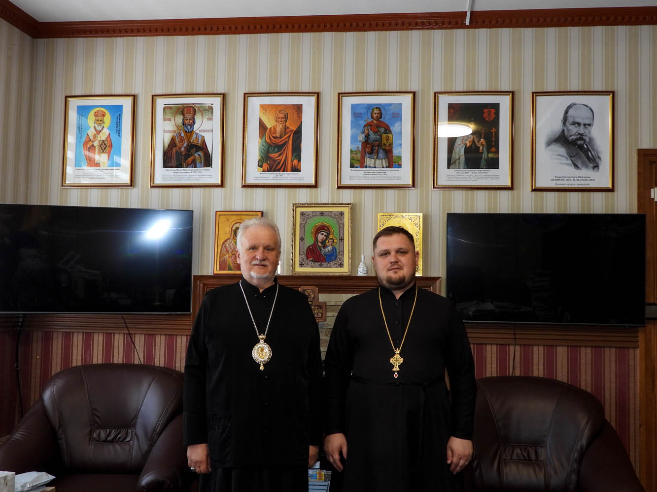 Єпископ Віктор Бедь провів зустріч з благочинним Ужгородського районного благочиння та звернув увагу на факти підтримки так званої УПЦ Московського патріархату окремими представниками місцевої та регіональної влади